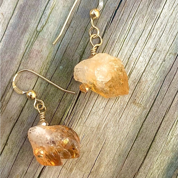 Brazilian Citrine Crystal. All 14 k Gold filled - Picture 5 of 7